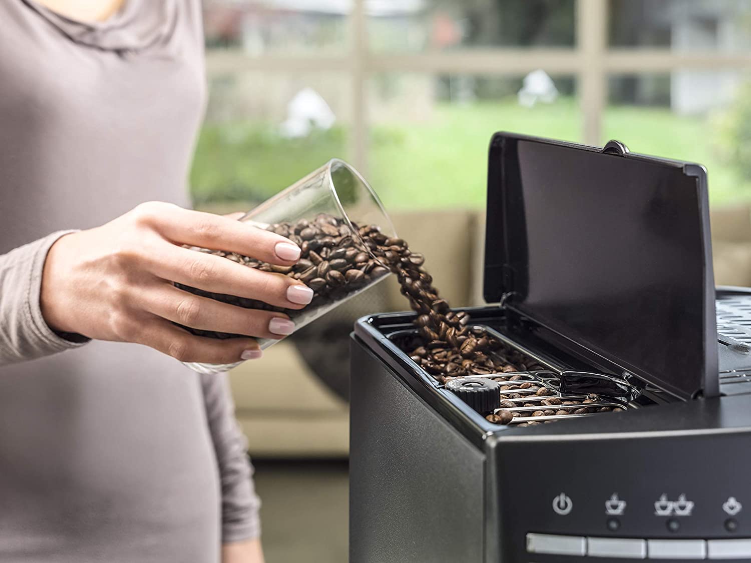 De'Longhi B ESAM 3000 Kaffeevollautomat, Edelstahl rostfrei, 1.8 liters, Schwarz